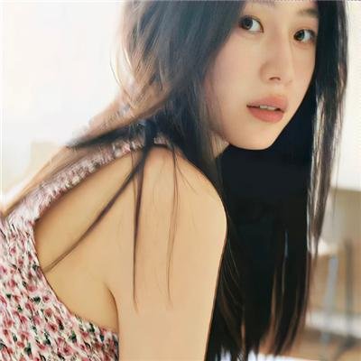 白色,红色与...